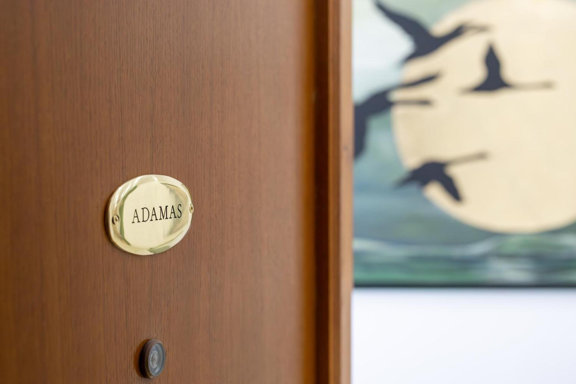 Adamas Apartment , Rooms And Suite ตราปานี ภายนอก รูปภาพ